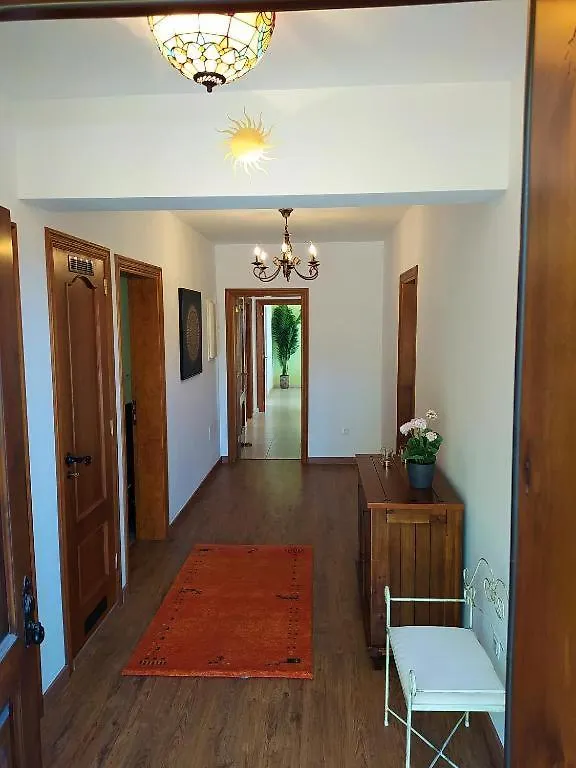 Villa Carioca - with private pool, marvelous garden&amazing ocean view El El Sauzal